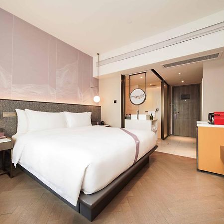 Imperial Traders Elong Hotel - Free Shuttle Bus To Canton Fair Complex & Overseas Buyer Registration Services Exterior photo